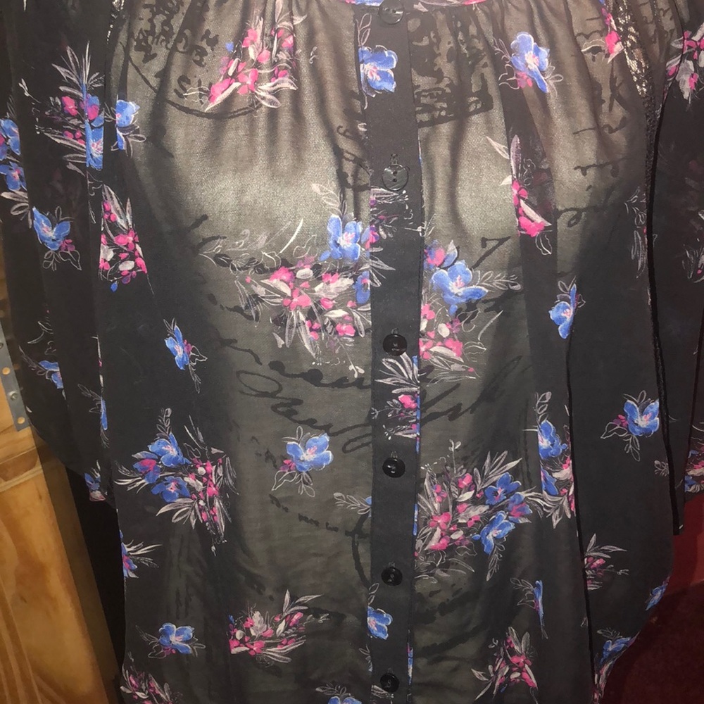 Sheer blouse - Picture 4 of 4